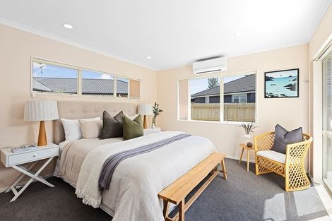 Photo of property in 14a Edward Avenue, Orewa, 0931