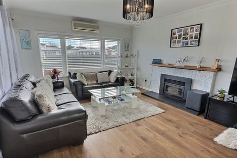 Photo of property in 11 Magdalen Crescent, Pirimai, Napier, 4112