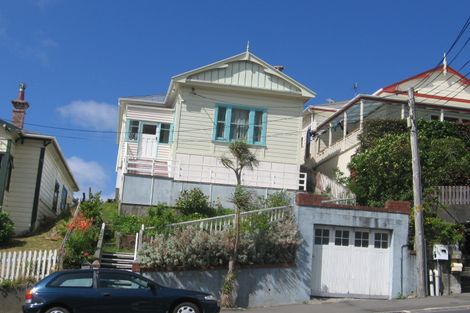 Photo of property in 37 Todman Street, Brooklyn, Wellington, 6021