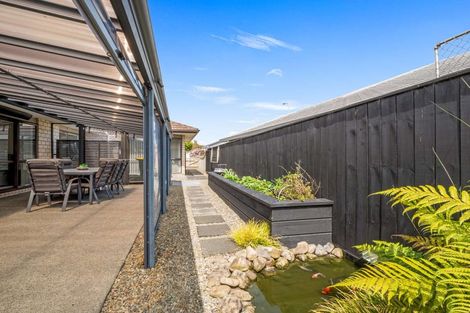 Photo of property in 9 Barry Curtis Place, Levin, 5510