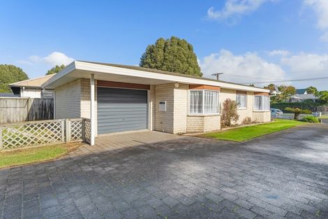Photo of property in 31 Fitzroy Road, Fitzroy, New Plymouth, 4312