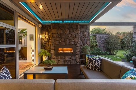 Photo of property in 17 Clyde Road, Upper Riccarton, Christchurch, 8041