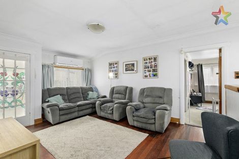 Photo of property in 457 Stokes Valley Road, Stokes Valley, Lower Hutt, 5019