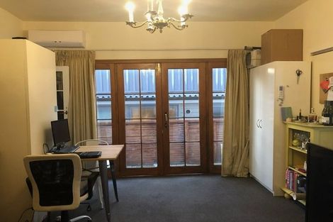 Photo of property in 10 Rimu Road, Kelburn, Wellington, 6012