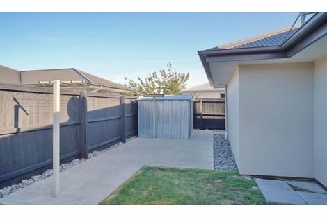 Photo of property in 5 Corsican Grove, Parklands, Christchurch, 8083