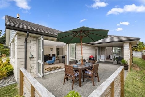 Photo of property in 2 Damien Place, Ohauiti, Tauranga, 3112