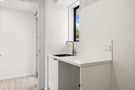 Photo of property in 9/200 Main Road North, Redwood, 8051