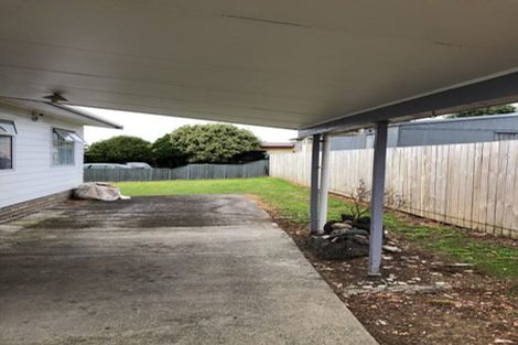 Photo of property in 47 Staverton Crescent, Mangere, Auckland, 2022