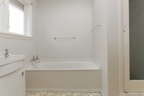 Photo of property in 19 Halliwell Avenue, Papanui, Christchurch, 8052