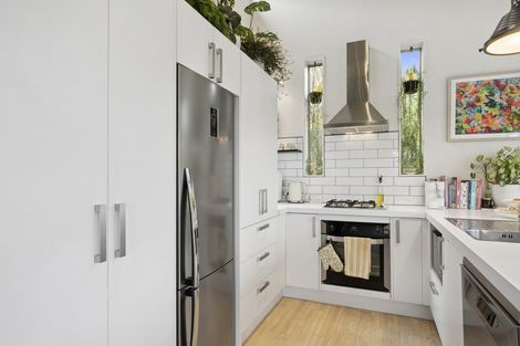 Photo of property in 4 Seddon Street, Ravensbourne, Dunedin, 9022