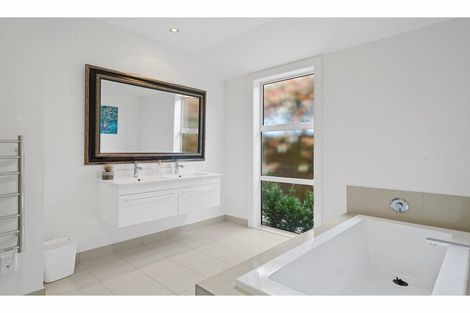 Photo of property in 2 Noble Close, Rangiora, 7400