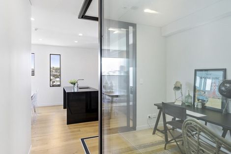 Photo of property in 601/1 Cobden Street, Auckland Central, Auckland, 1010