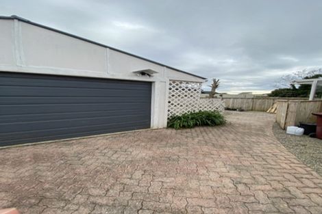 Photo of property in 3 Fairfield Road, Levin, 5510
