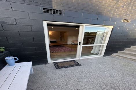 Photo of property in 1/50 La Trobe Street, Pakuranga Heights, Auckland, 2010