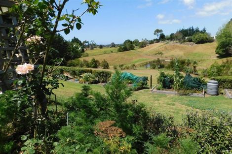Photo of property in 2143 Cove Road, Mangawhai, Kaiwaka, 0573