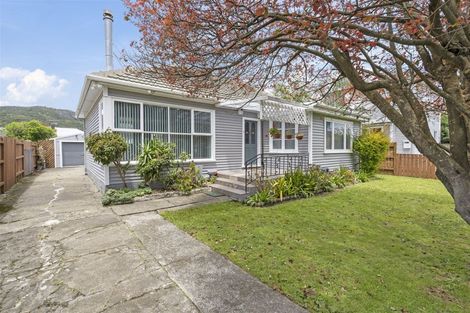 Photo of property in 34 Milne Crescent, Taita, Lower Hutt, 5011