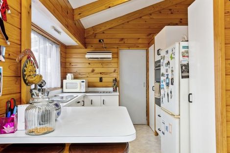 Photo of property in 15 Pelorus Street, Welcome Bay, Tauranga, 3112