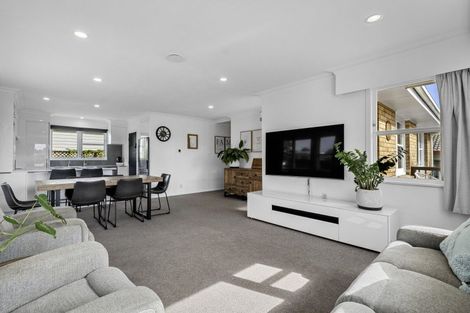 Photo of property in 302 Otumoetai Road, Otumoetai, Tauranga, 3110