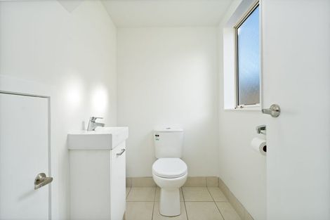 Photo of property in 7 Merlot Way, Te Atatu South, Auckland, 0610