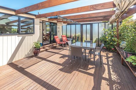 Photo of property in 30 Karamu Street, Tawhero, Whanganui, 4501