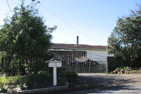 Photo of property in 1 Hammond Avenue, Hatfields Beach, Orewa, 0931