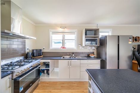 Photo of property in 140 Mcleod Street, Elderslea, Upper Hutt, 5018