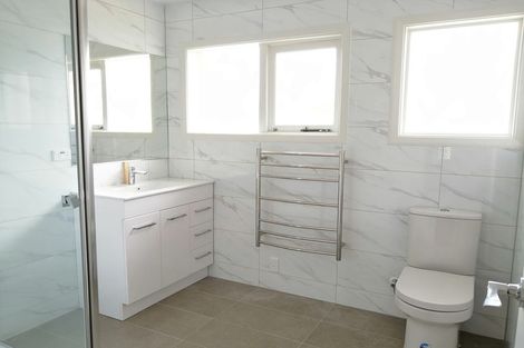 Photo of property in 13a Tiraumea Drive, Pakuranga, Auckland, 2010