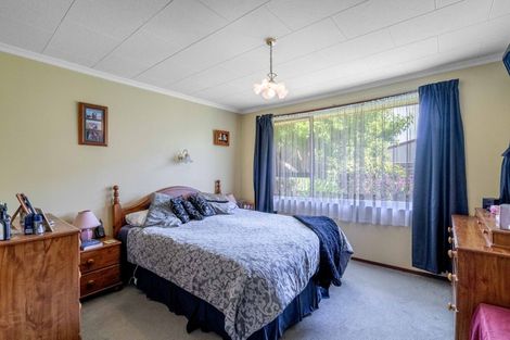 Photo of property in 8 Merlin Place, Gore, 9710