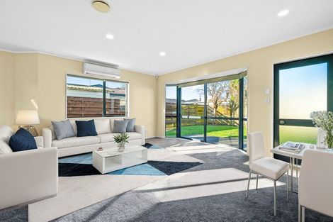 Photo of property in 56 Fernaig Street, Papakura, 2110