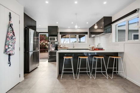 Photo of property in 6 Nelson Street, Helensville, 0800