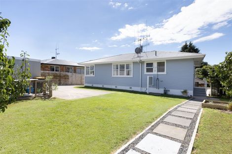 Photo of property in 4b Lynwood Place, Brookfield, Tauranga, 3110