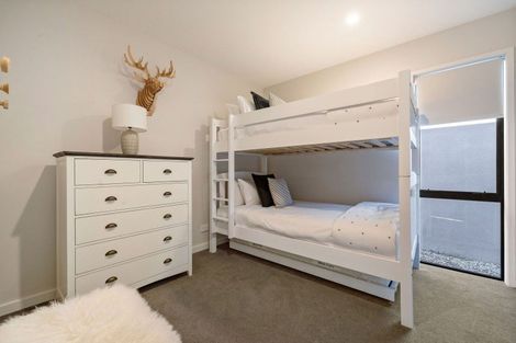 Photo of property in 6 Fife Court, Jacks Point, Queenstown, 9371