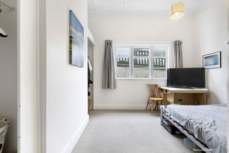 Photo of property in 95 Roxburgh Street, Mount Victoria, Wellington, 6011