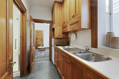 Photo of property in 233 Tinakori Road, Thorndon, Wellington, 6011