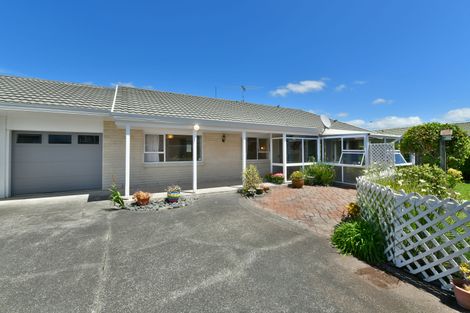 Photo of property in 32b Edward Avenue, Orewa, 0931