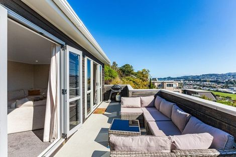 Photo of property in 81 Nevay Road, Miramar, Wellington, 6022