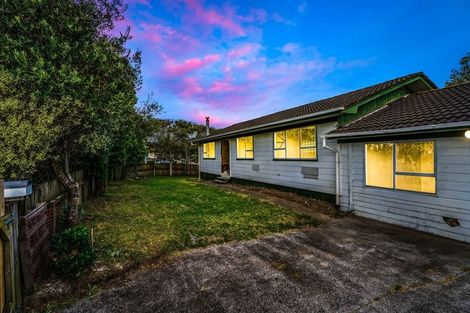 Photo of property in 23 Hobsonville Road, West Harbour, Auckland, 0618