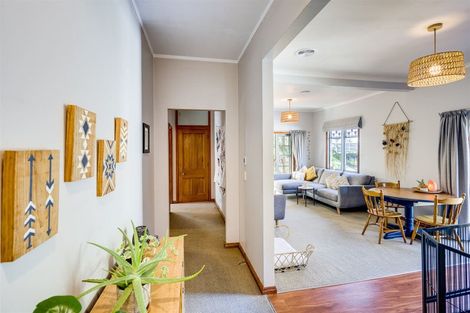 Photo of property in 6 Little Burke Street, Hospital Hill, Napier, 4110