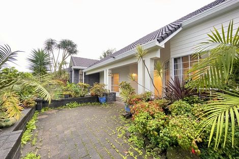 Photo of property in 12 Manu Place, Pinehill, Auckland, 0632