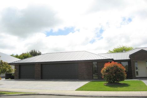 Photo of property in 17 Calvandra Grove, Rangiora, 7400