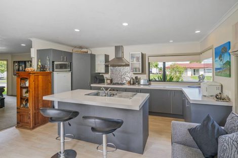 Photo of property in 13 Cobham Lane, Whitianga, 3510