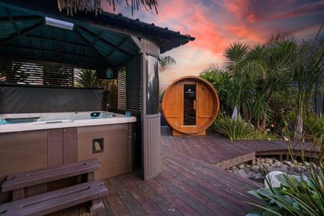 Photo of property in 27 Chums Road, Paraparaumu Beach, Paraparaumu, 5032