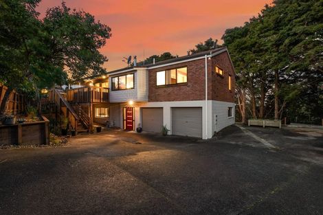 Photo of property in 22 Calluna Crescent, Totara Heights, Auckland, 2105