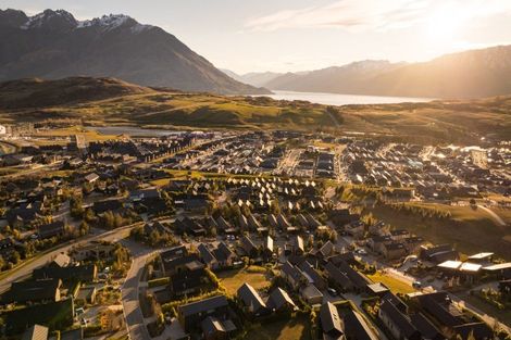 Photo of property in 5 Falconer Rise, Jacks Point, Queenstown, 9371