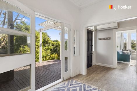 Photo of property in 52 Sutherland Street, Dunedin Central, Dunedin, 9016