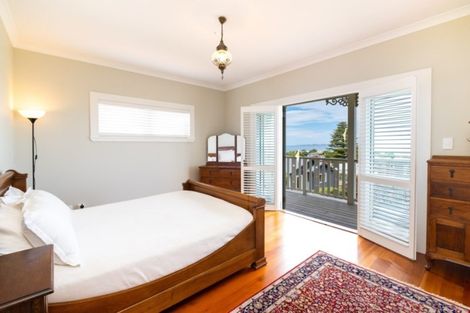 Photo of property in 8 Cobden Road, Bluff Hill, Napier, 4110