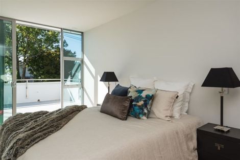 Photo of property in 16 Carlton Mill Road, Merivale, Christchurch, 8014