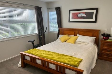 Photo of property in 13 Tranquility Rise, Mellons Bay, Auckland, 2014