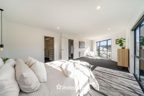 Photo of property in 6 Castle Crescent, Stokes Valley, Lower Hutt, 5019
