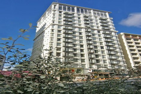 Photo of property in Terrace Heights Apartments, 2e/163 The Terrace, Wellington Central, Wellington, 6011